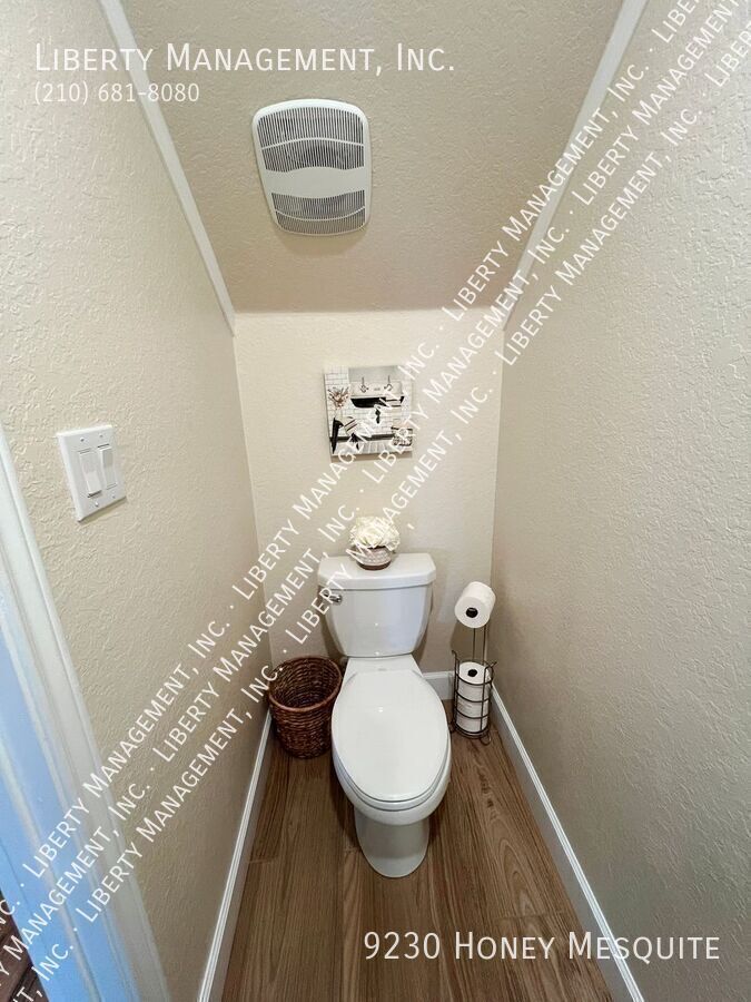 Upgraded 4 Bed, 2.5 Bath Home in Navarro Ranch property image