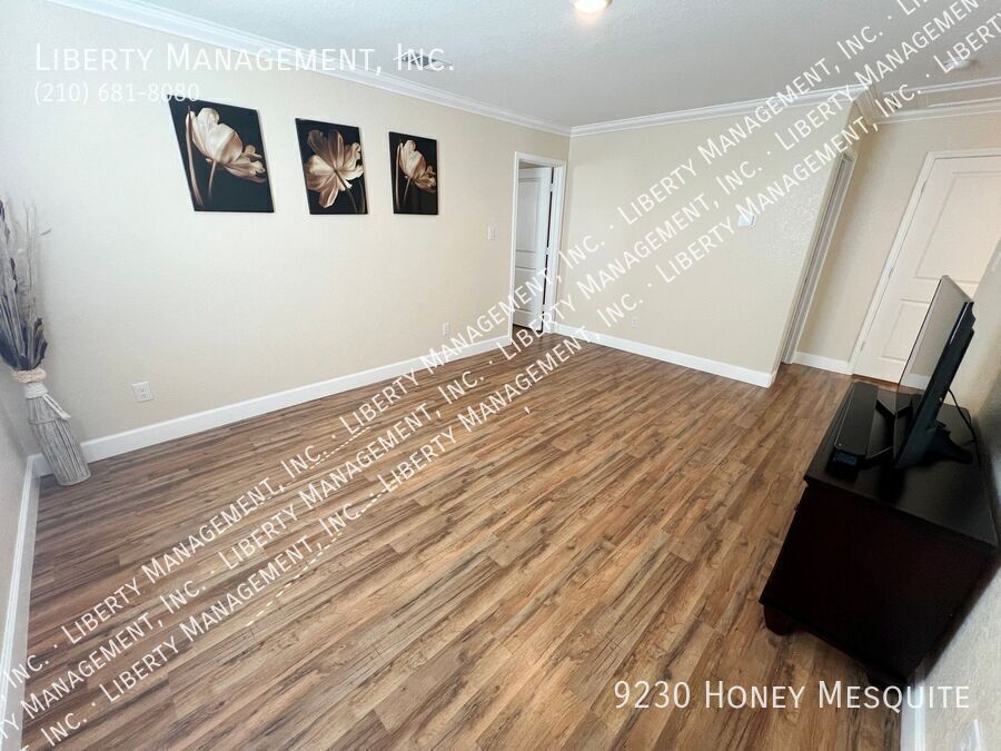 Upgraded 4 Bed, 2.5 Bath Home in Navarro Ranch property image