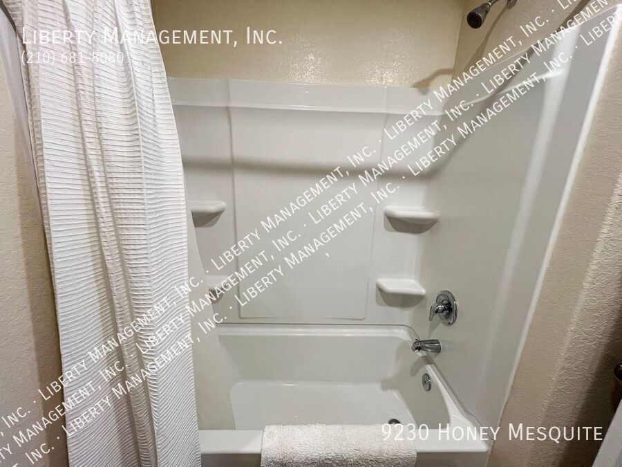 Upgraded 4 Bed, 2.5 Bath Home in Navarro Ranch property image