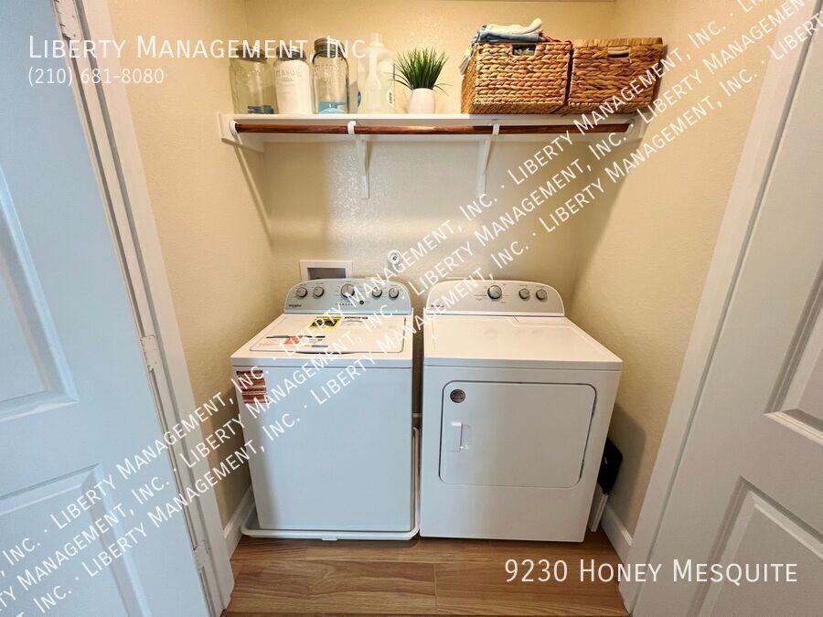 Upgraded 4 Bed, 2.5 Bath Home in Navarro Ranch property image