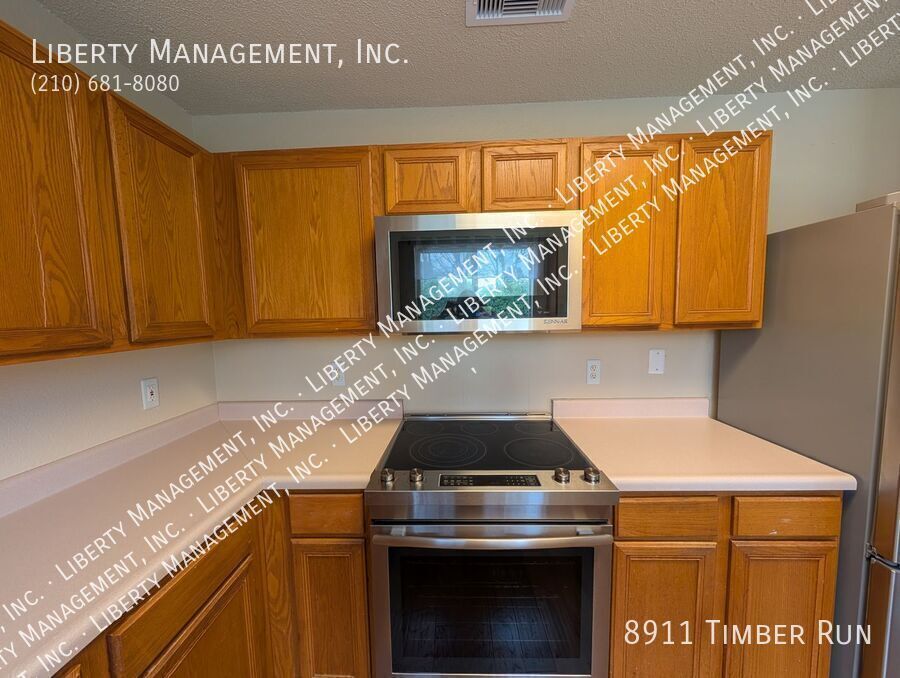 Gorgeous Unique home on a Cul De Sac property image