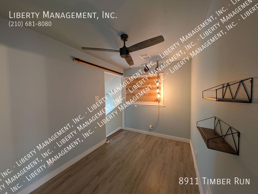 Gorgeous Unique home on a Cul De Sac property image