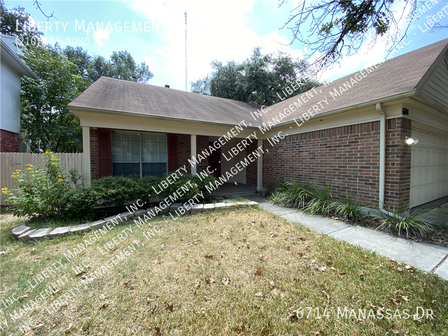 3 Bedroom, 2 Bath Home in Lincoln Park property image