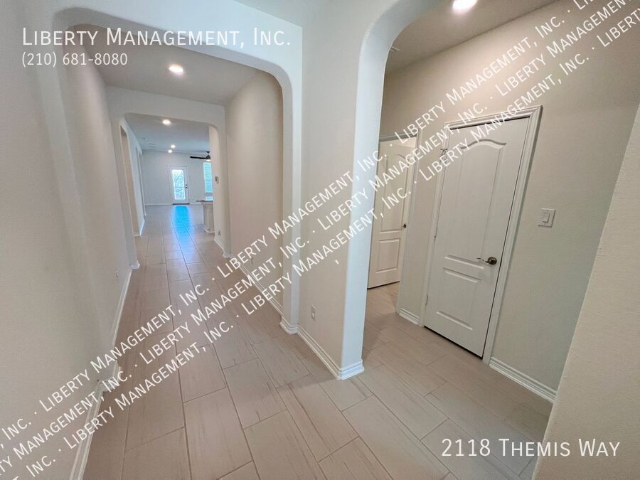 Single story 3 Bed, 2.5 Bath Home property image