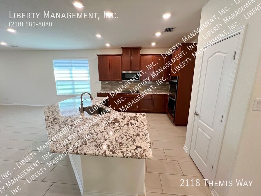 Single story 3 Bed, 2.5 Bath Home property image