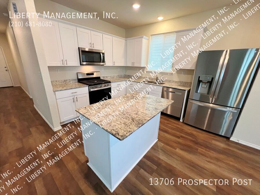 Beautiful 4 Bedroom, 3 Bath Home property image