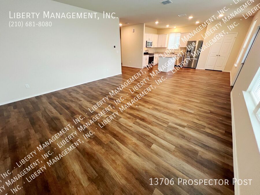 Beautiful 4 Bedroom, 3 Bath Home property image