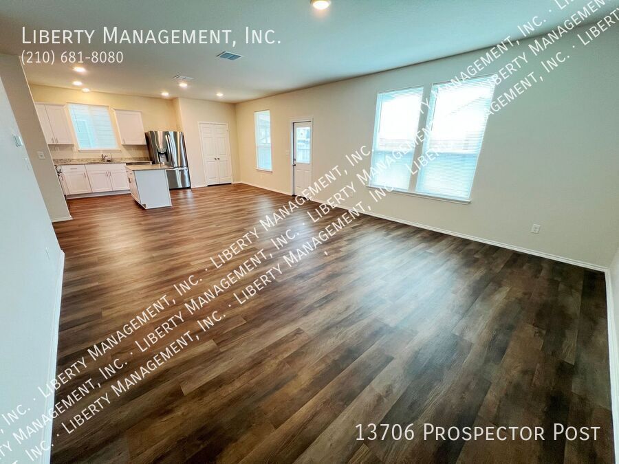 Beautiful 4 Bedroom, 3 Bath Home property image