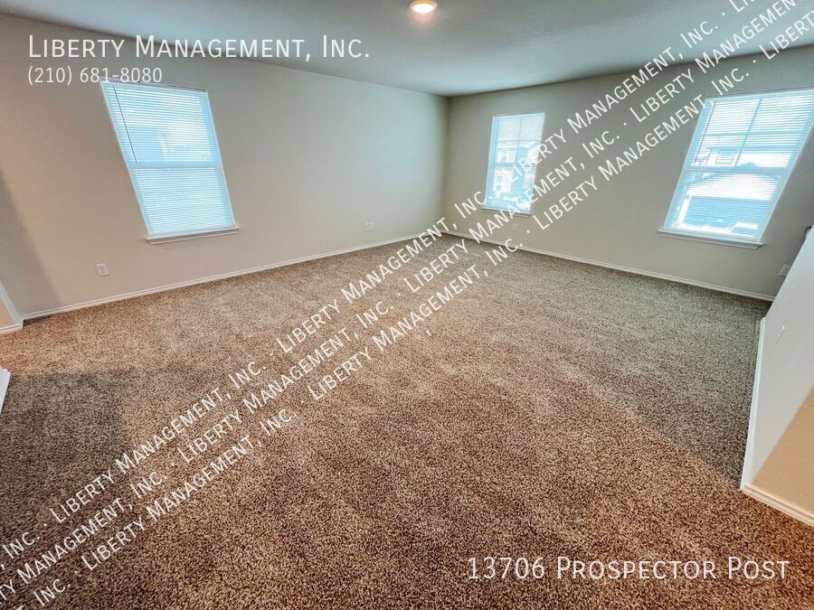 Beautiful 4 Bedroom, 3 Bath Home property image