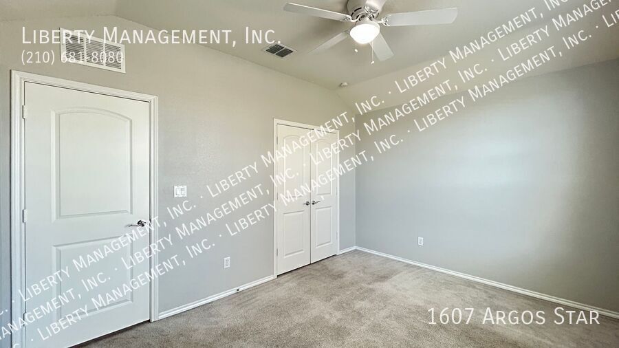 Beautiful 4 Bed, 2 Bath Single Story on a Greenbelt in desirable Arcadia Ridge property image