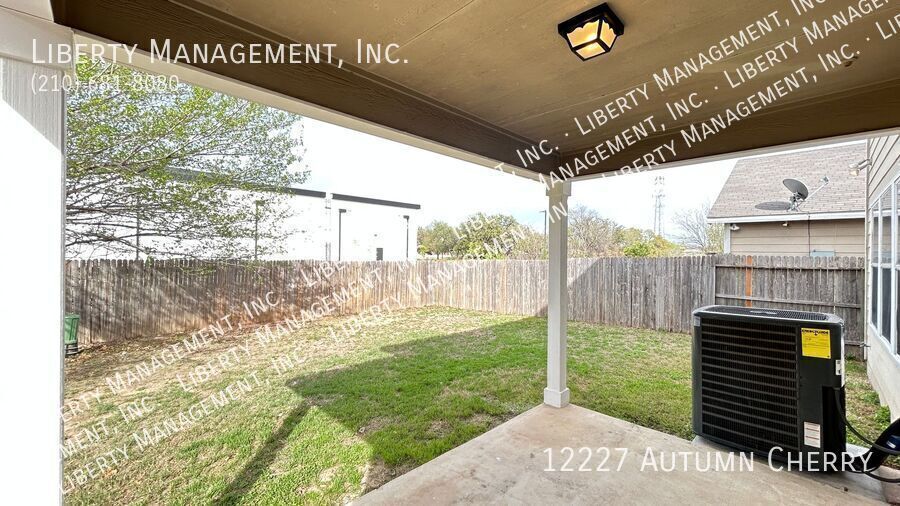 Spacious Two Story home in Silver Oaks property image