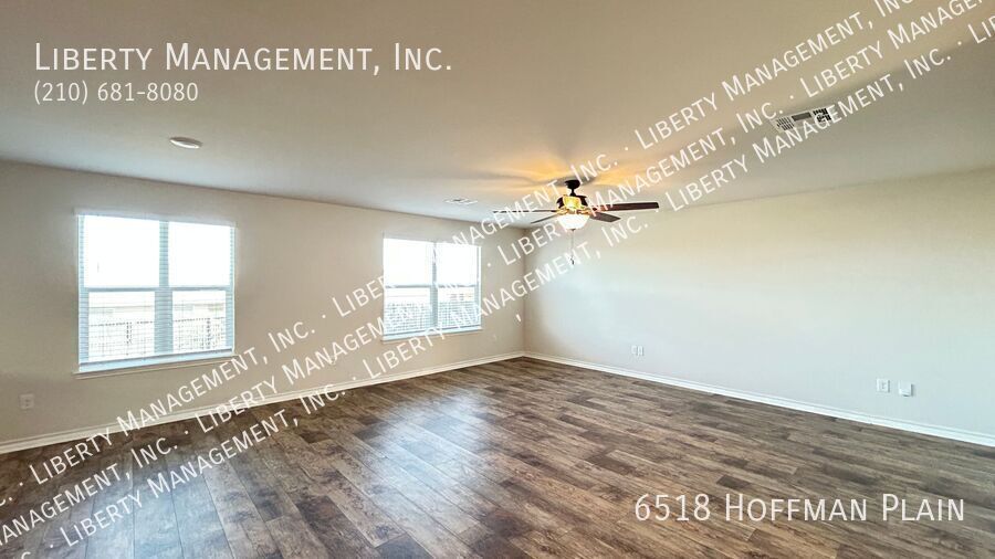 3 Bed 2.5 Bath Home in Whisper Falls property image