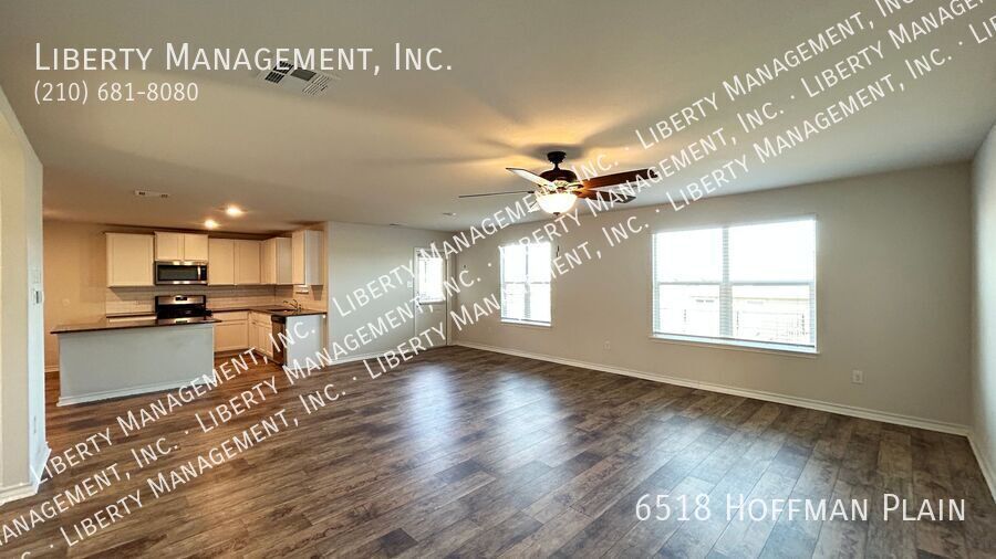 3 Bed 2.5 Bath Home in Whisper Falls property image