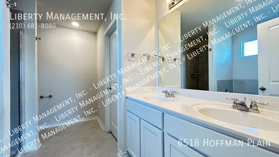 3 Bed 2.5 Bath Home in Whisper Falls property image