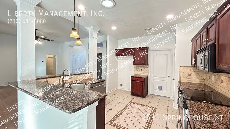 3 Bed 2 Bath Home in Gated Community on a Cul-de-sac property image