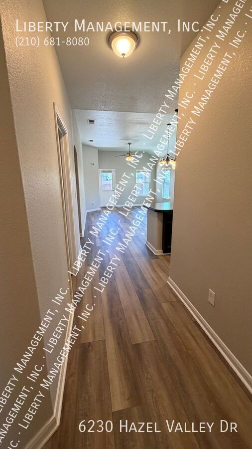 Beautiful 3 Bed, 2 Bath One Story Home in Meadow Pointe property image