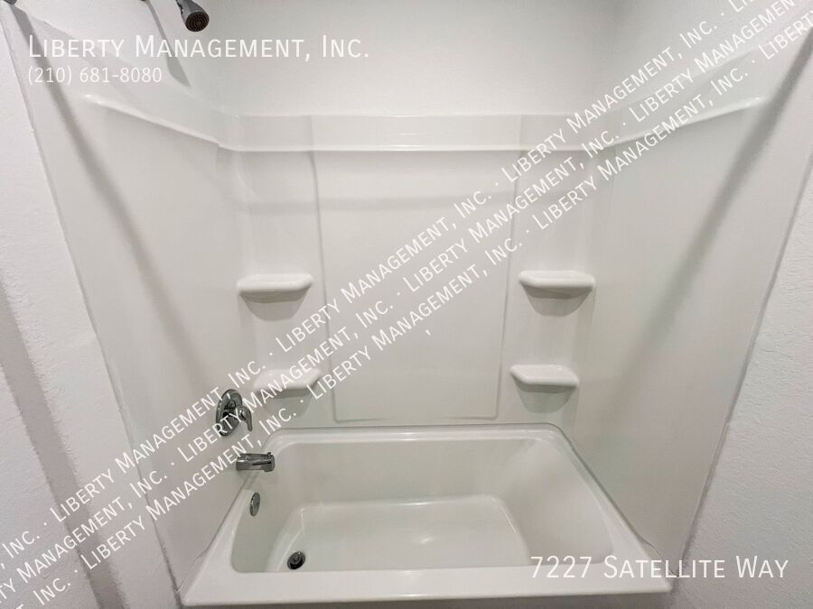 4 Bedroom, 2.5 Bath Home Available property image