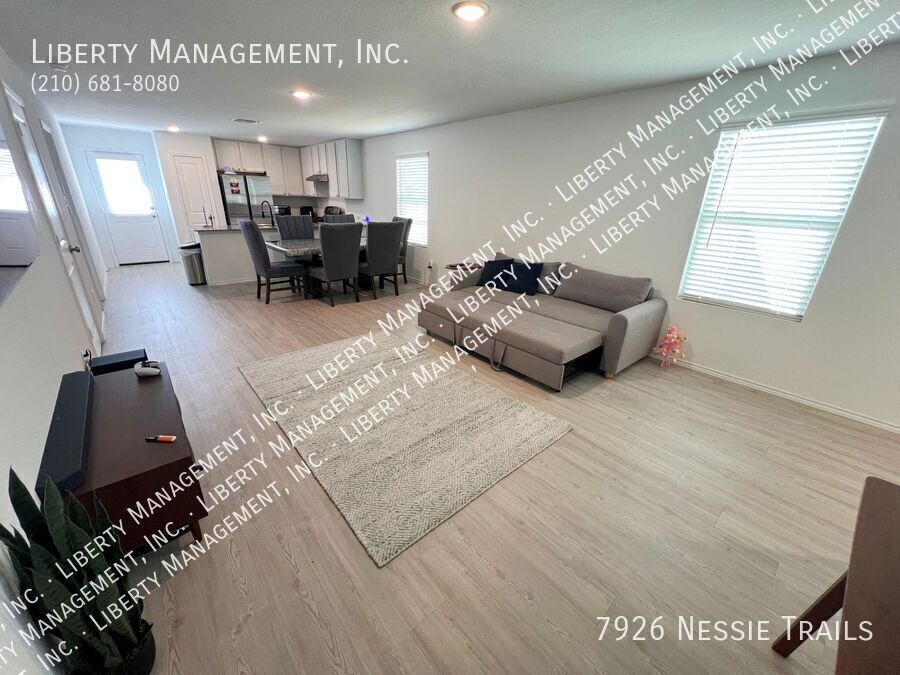 3 Bed, 2 Bath Home on Cul-de-sac property image