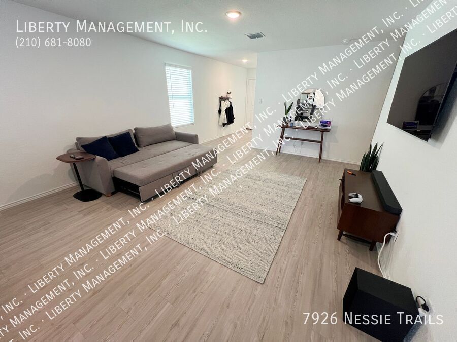 3 Bed, 2 Bath Home on Cul-de-sac property image