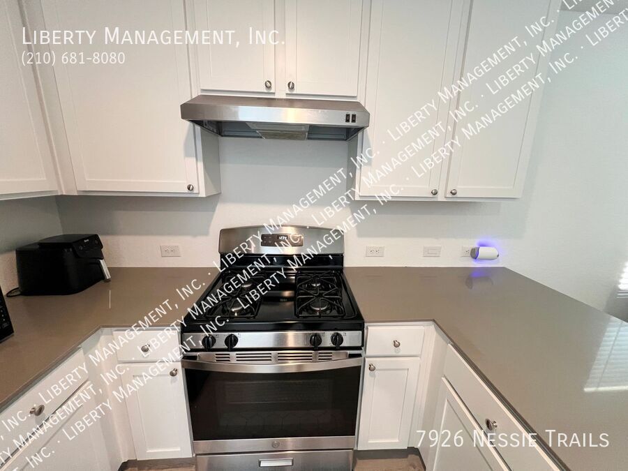 3 Bed, 2 Bath Home on Cul-de-sac property image