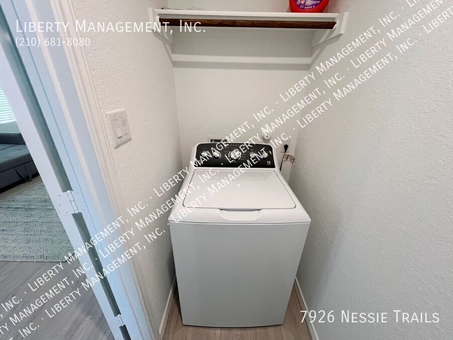 3 Bed, 2 Bath Home on Cul-de-sac property image