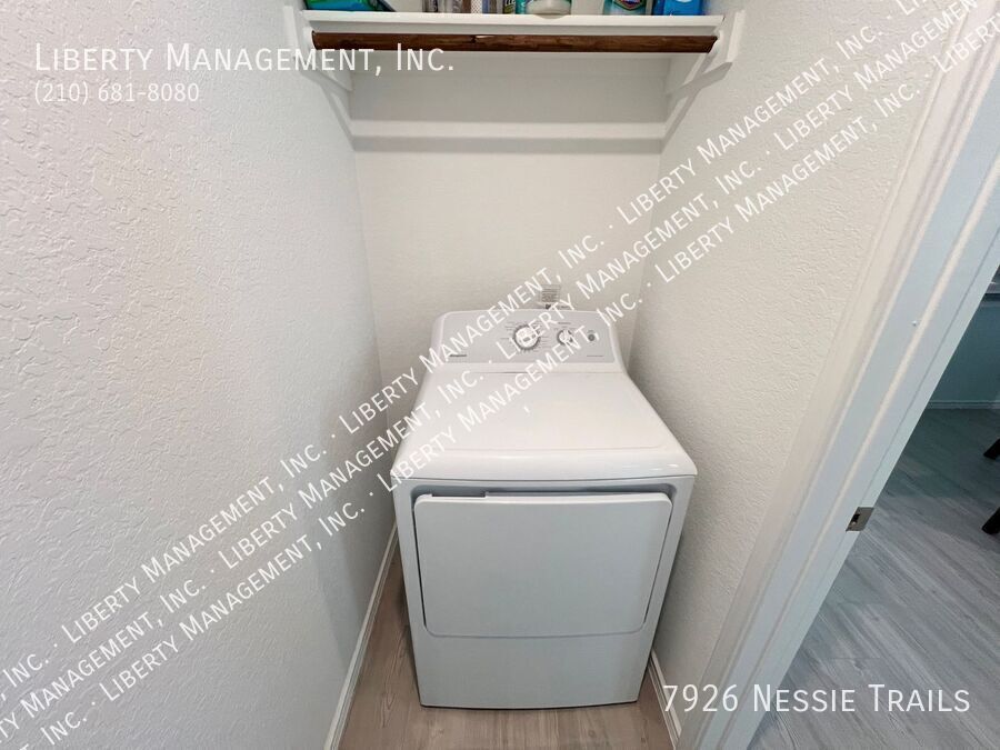 3 Bed, 2 Bath Home on Cul-de-sac property image