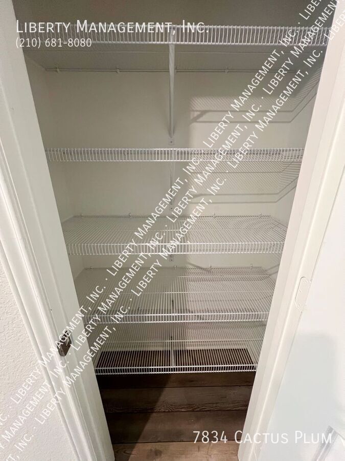 Single story 3 Bed, 2 Bath Home near Alamo Ranch property image