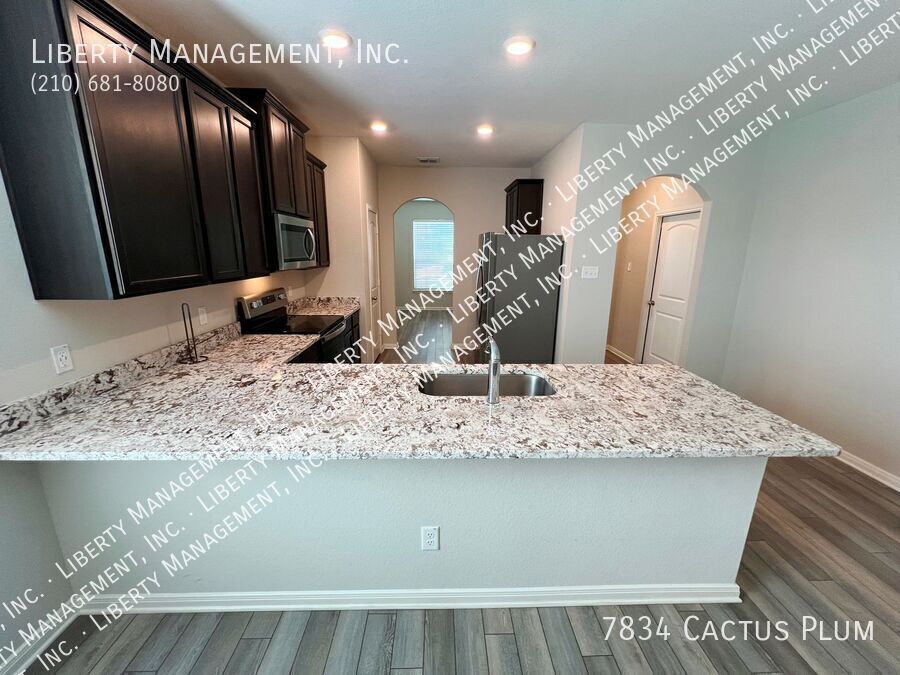 Single story 3 Bed, 2 Bath Home near Alamo Ranch property image