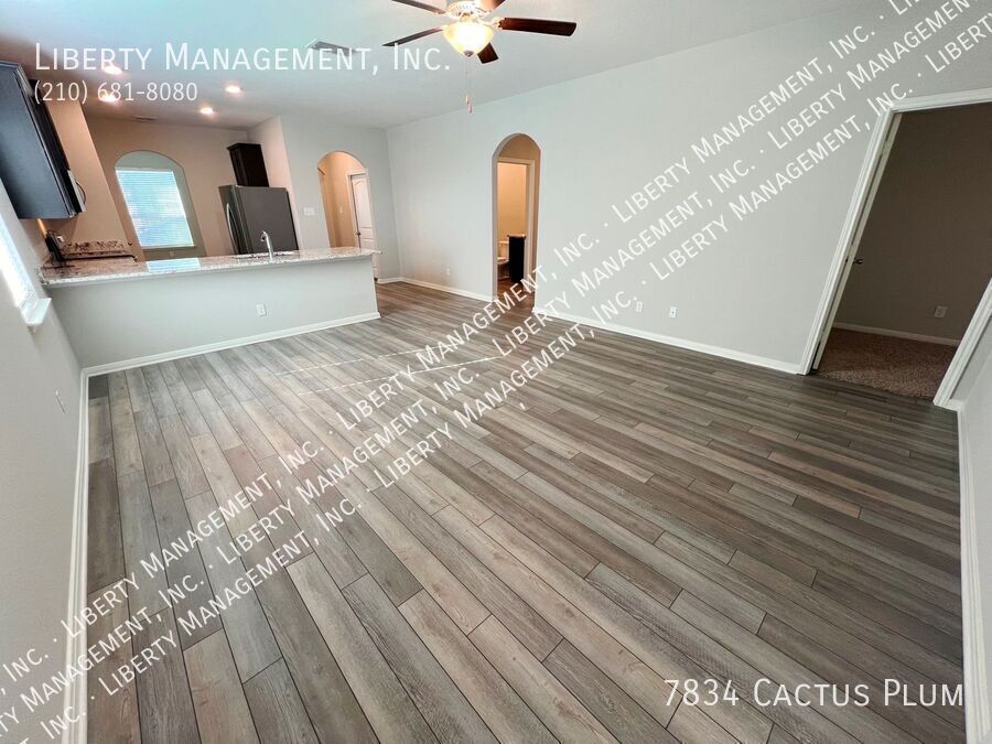 Single story 3 Bed, 2 Bath Home near Alamo Ranch property image