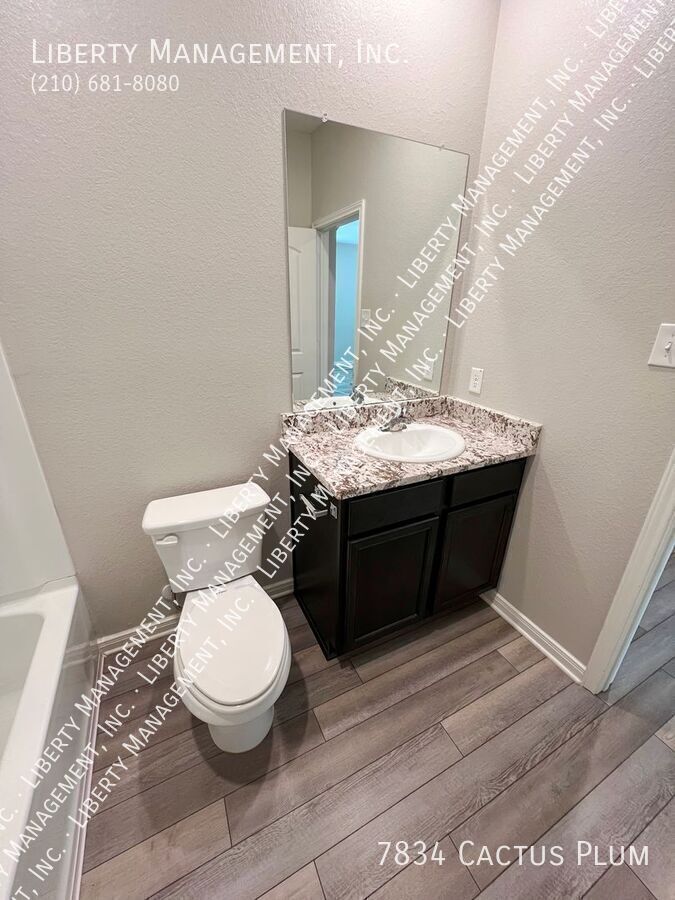 Single story 3 Bed, 2 Bath Home near Alamo Ranch property image