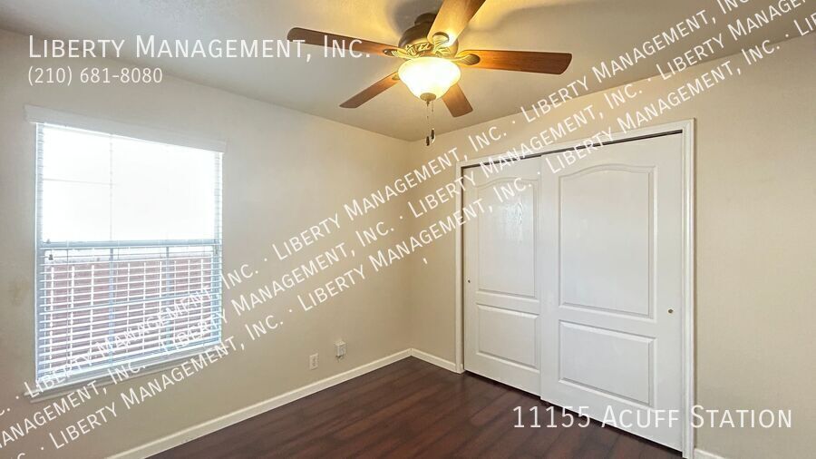 Beautiful and VERY Spacious 5 Bedroom, 3 Full Bath Home property image