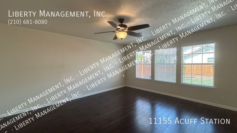 Beautiful and VERY Spacious 5 Bedroom, 3 Full Bath Home property image