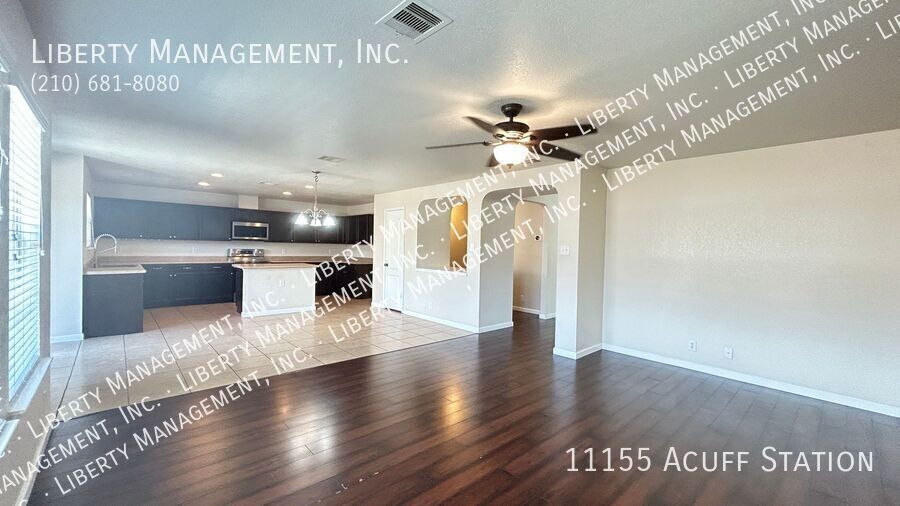 Beautiful and VERY Spacious 5 Bedroom, 3 Full Bath Home property image