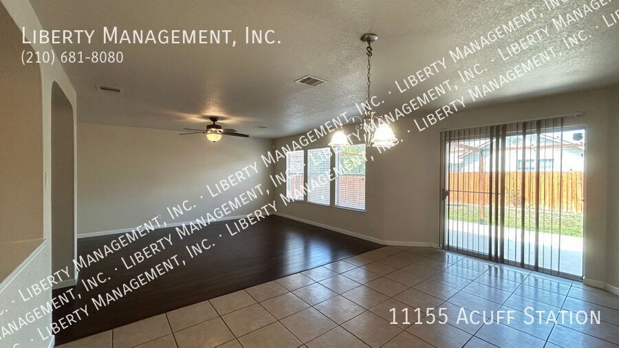 Beautiful and VERY Spacious 5 Bedroom, 3 Full Bath Home property image