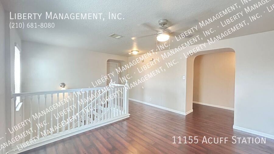 Beautiful and VERY Spacious 5 Bedroom, 3 Full Bath Home property image