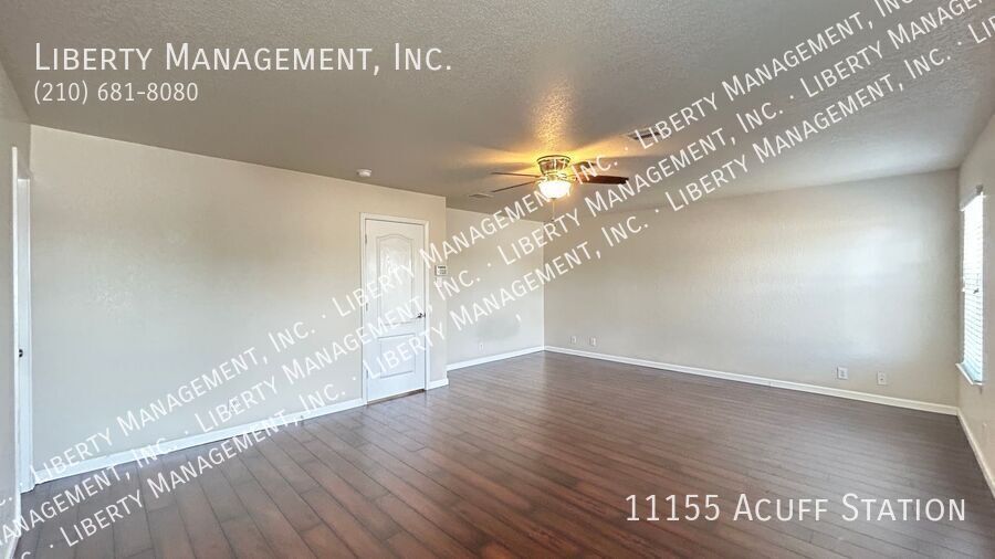 Beautiful and VERY Spacious 5 Bedroom, 3 Full Bath Home property image