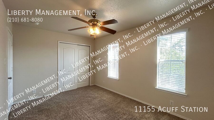 Beautiful and VERY Spacious 5 Bedroom, 3 Full Bath Home property image