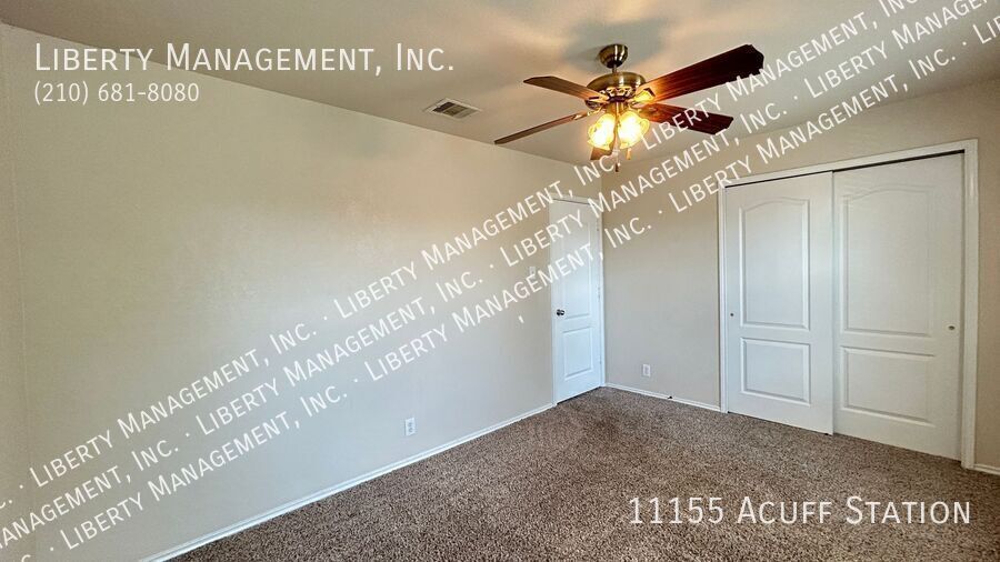 Beautiful and VERY Spacious 5 Bedroom, 3 Full Bath Home property image