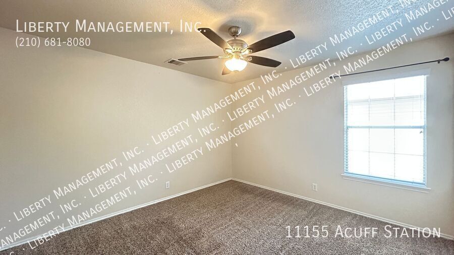 Beautiful and VERY Spacious 5 Bedroom, 3 Full Bath Home property image