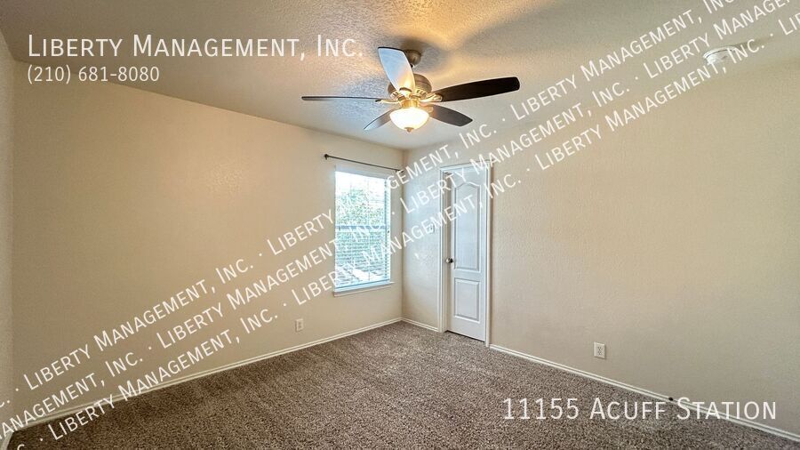 Beautiful and VERY Spacious 5 Bedroom, 3 Full Bath Home property image