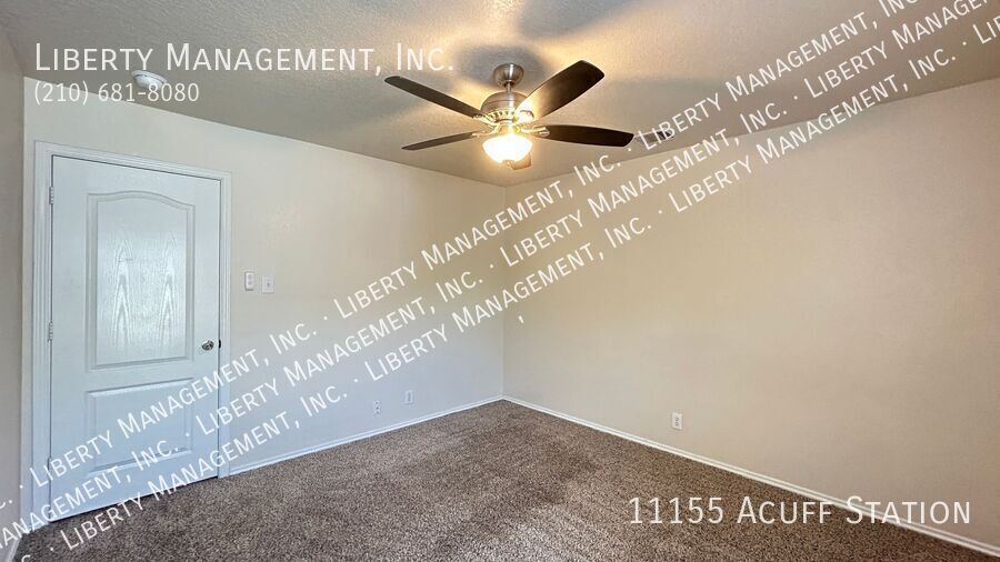 Beautiful and VERY Spacious 5 Bedroom, 3 Full Bath Home property image