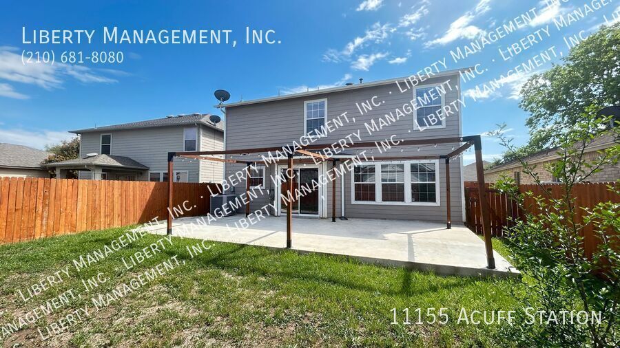 Beautiful and VERY Spacious 5 Bedroom, 3 Full Bath Home property image