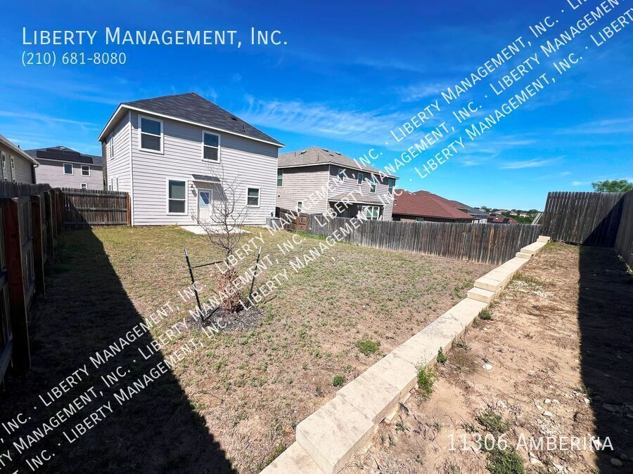 3 Bed, 2.5 Bath 2100 sq ft Home on a Greenbelt property image