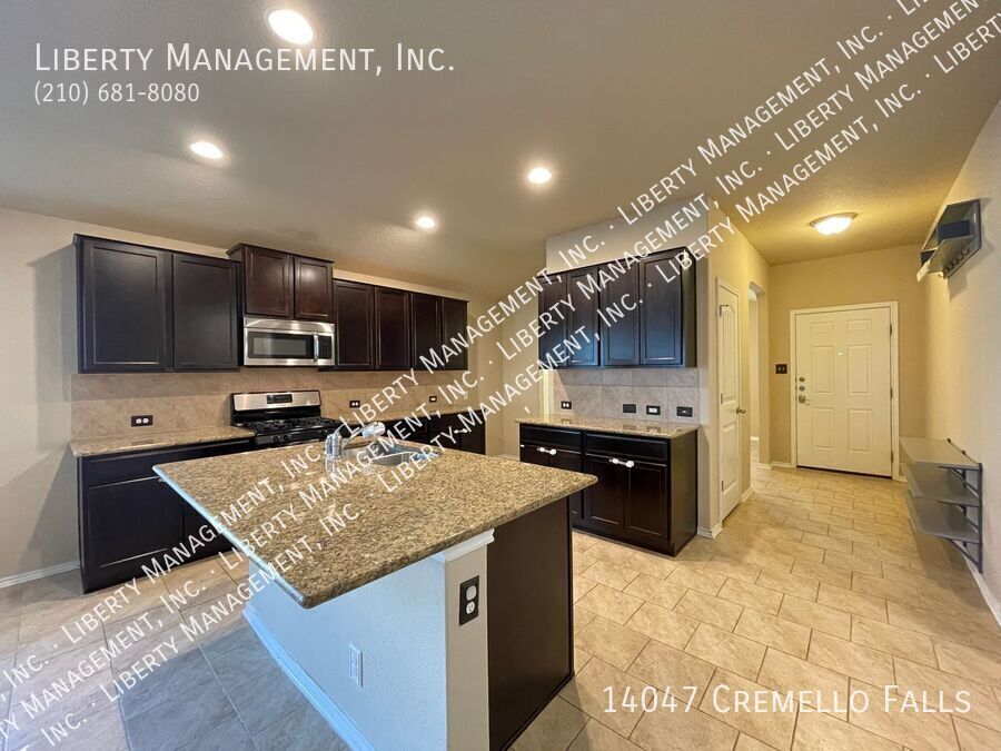 Single-story 3 Bed, 2 Bath Home in Valley Ranch property image