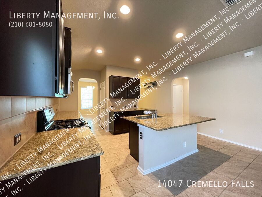 Single-story 3 Bed, 2 Bath Home in Valley Ranch property image