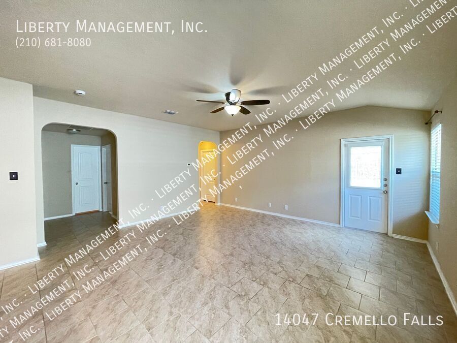 Single-story 3 Bed, 2 Bath Home in Valley Ranch property image