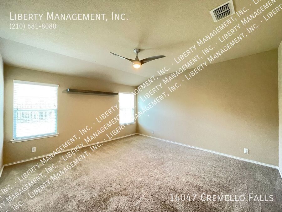 Single-story 3 Bed, 2 Bath Home in Valley Ranch property image