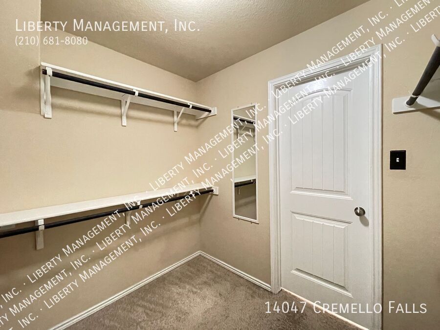 Single-story 3 Bed, 2 Bath Home in Valley Ranch property image