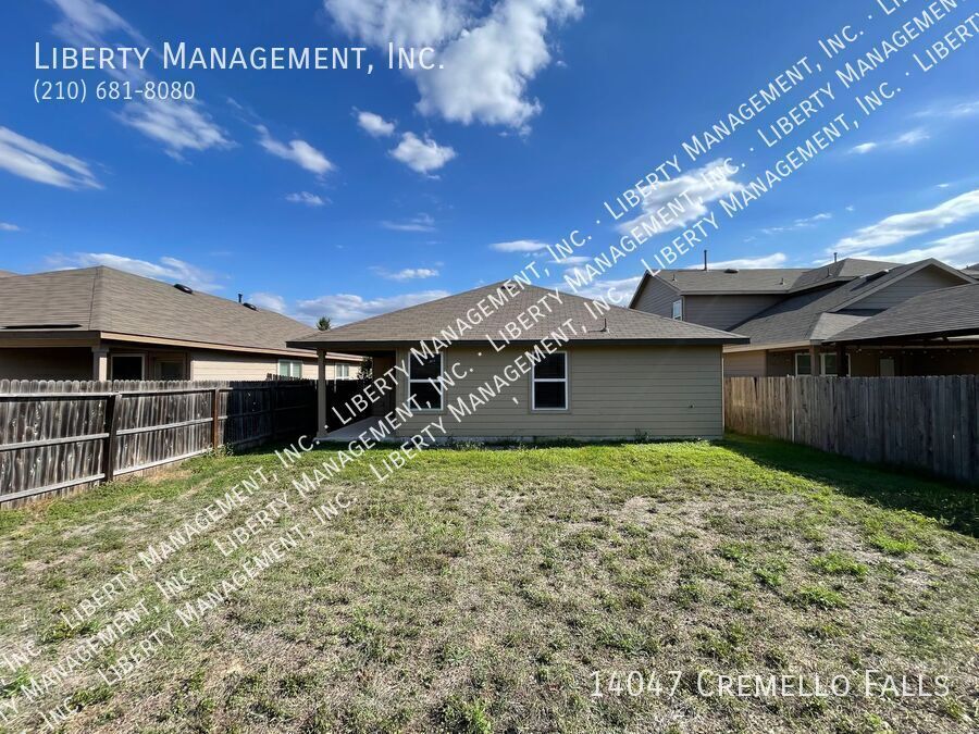 Single-story 3 Bed, 2 Bath Home in Valley Ranch property image