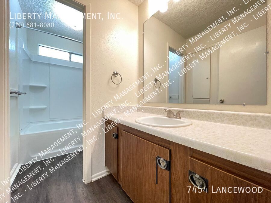 4 Bedroom, 1.5 Bath Home property image